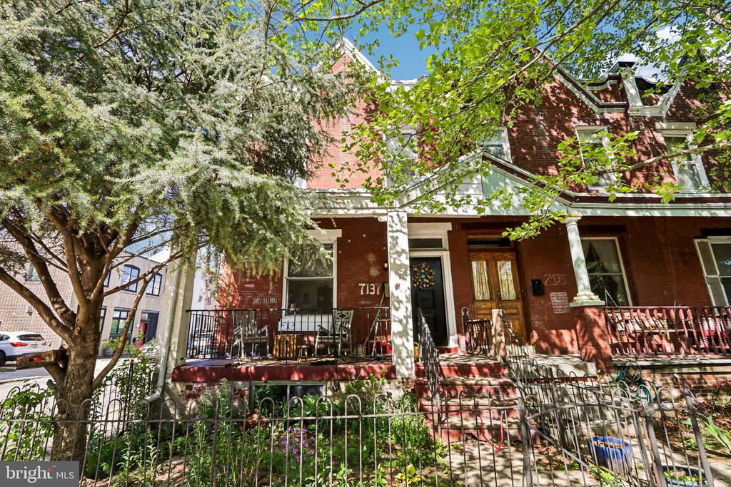 7137 BRYAN STREET