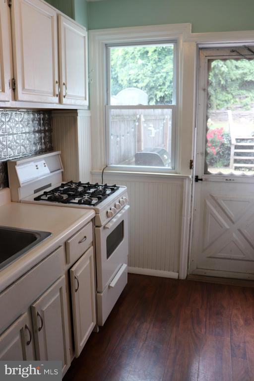 317 W SALAIGNAC STREET