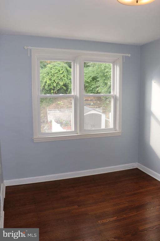 317 W SALAIGNAC STREET