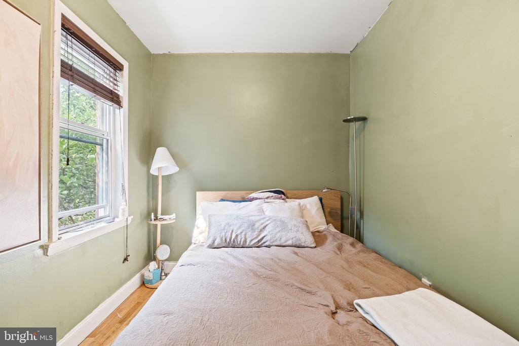 506 S 5TH STREET
