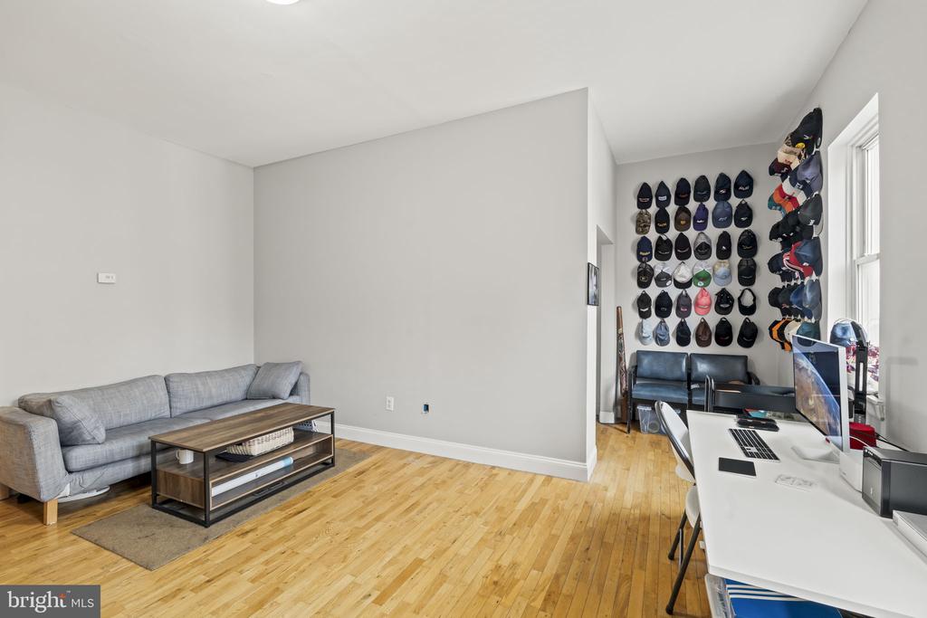 506 S 5TH STREET