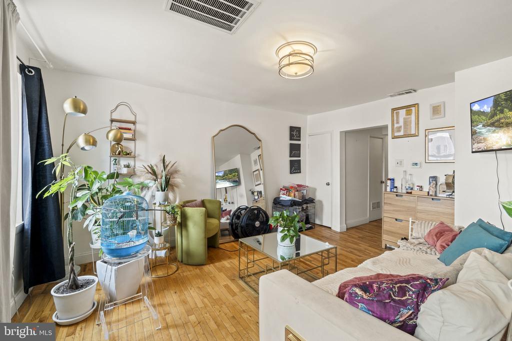 506 S 5TH STREET