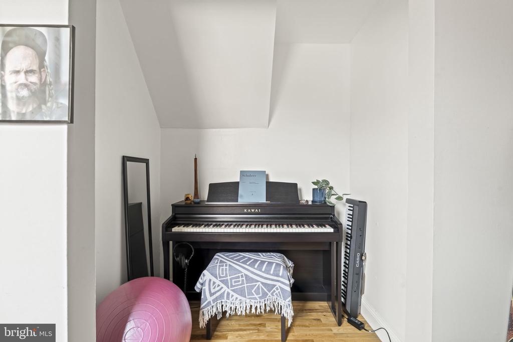 506 S 5TH STREET