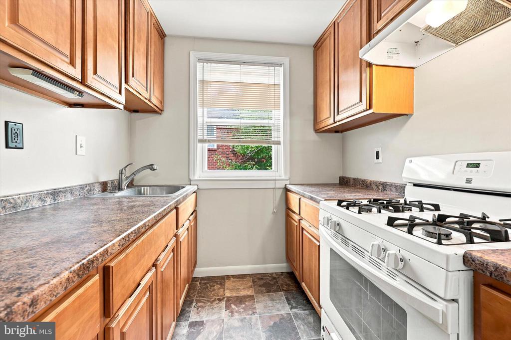 9182 RYERSON ROAD Unit: 2