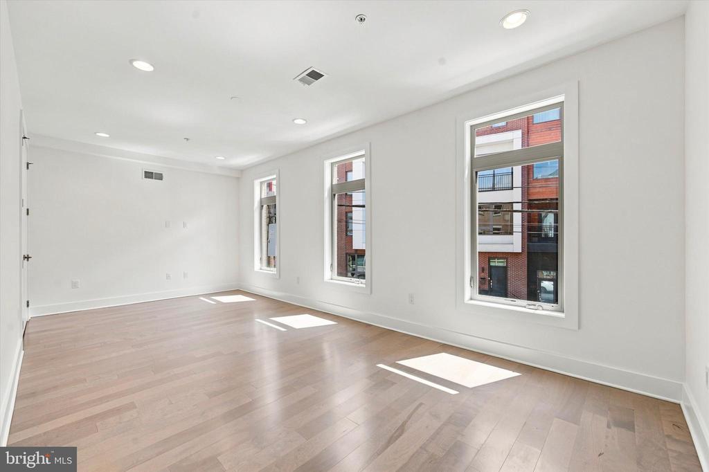 840 N 3RD STREET