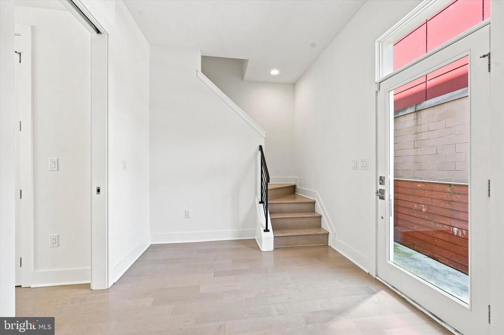 840 N 3RD STREET