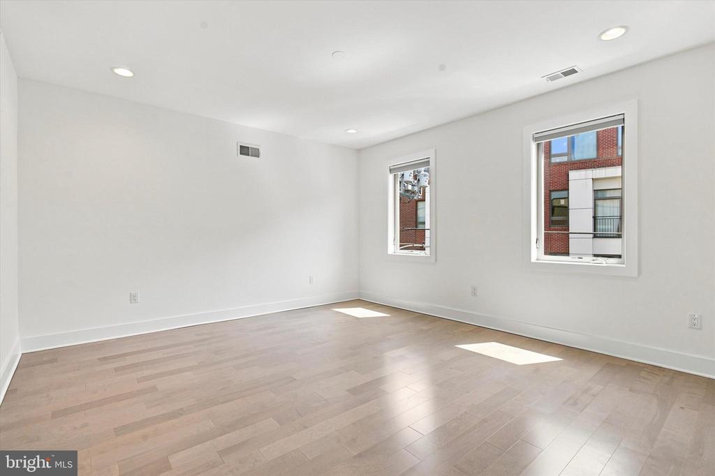 840 N 3RD STREET