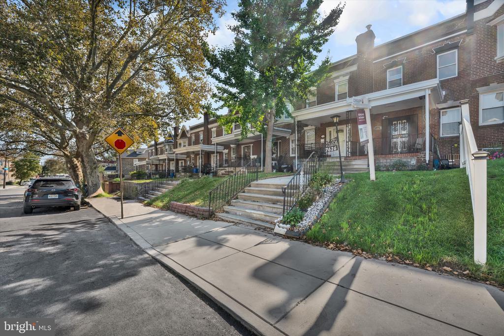 7626 FAYETTE STREET