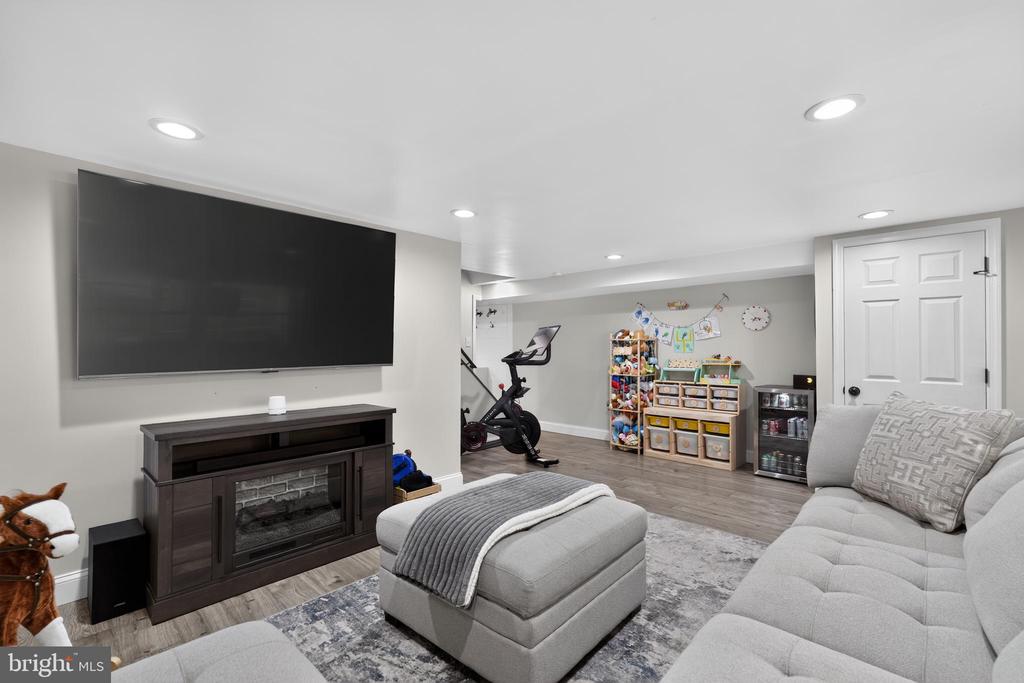 12621 RICHTON ROAD