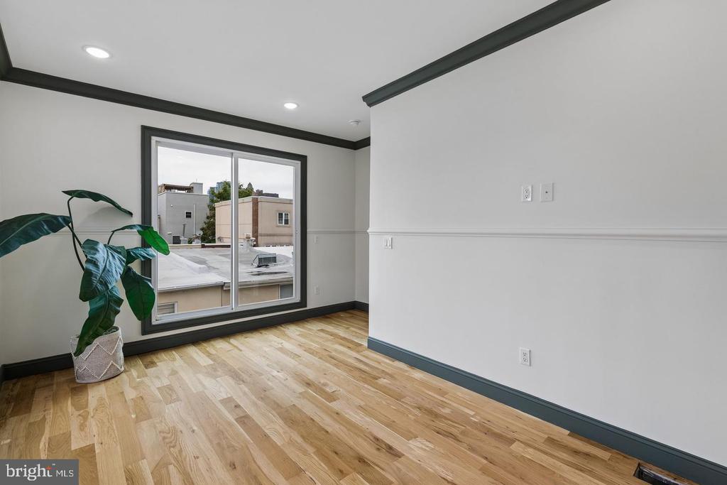 1731 CHRISTIAN STREET