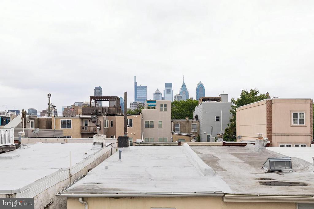 1731 CHRISTIAN STREET