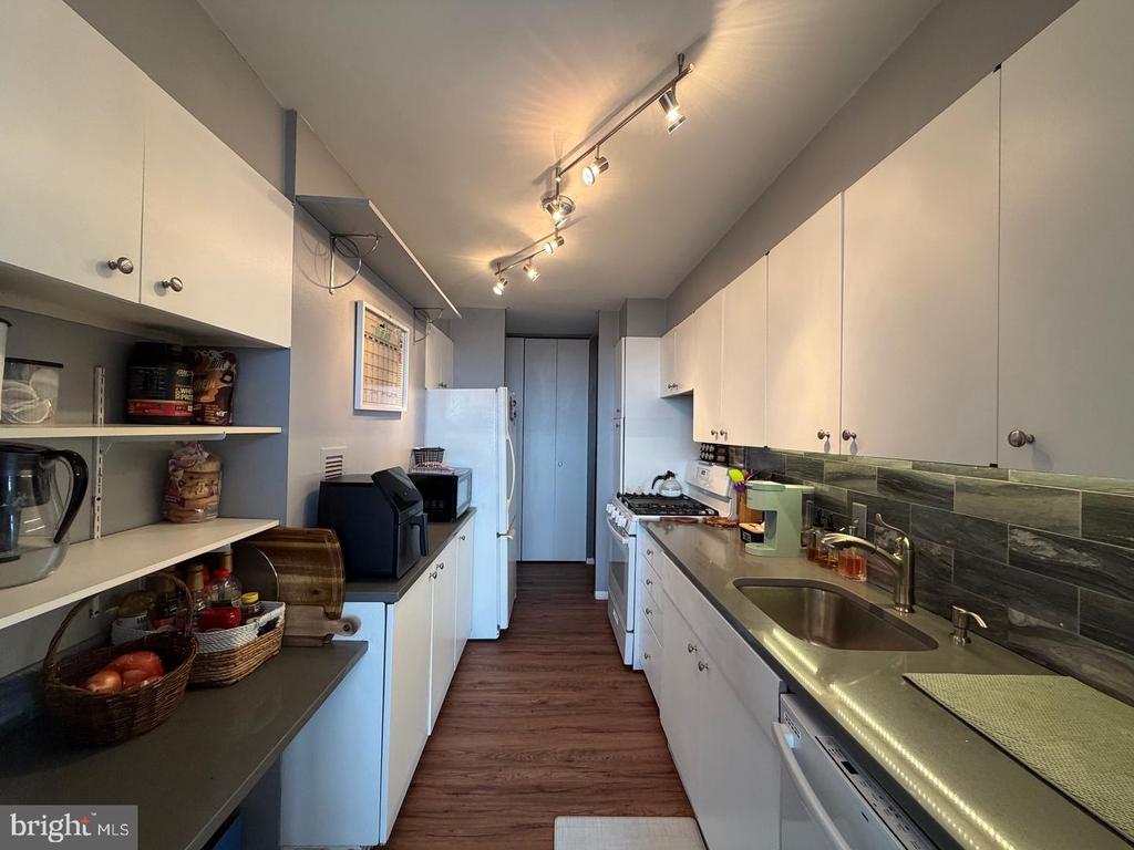 3600 CONSHOHOCKEN AVENUE Unit: 1714