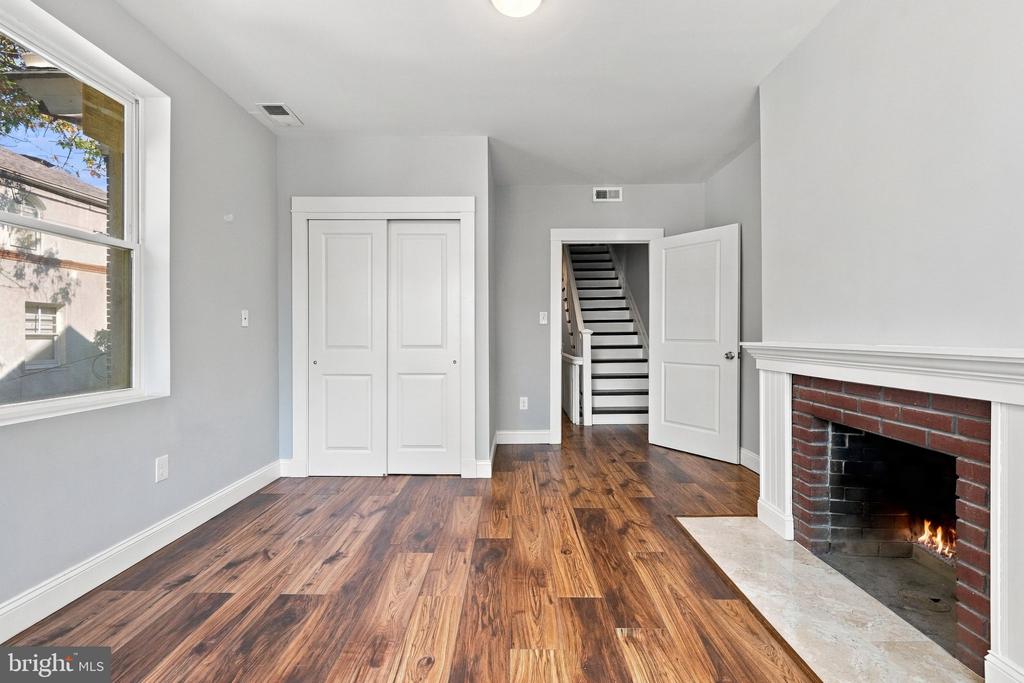 308 W UPSAL STREET