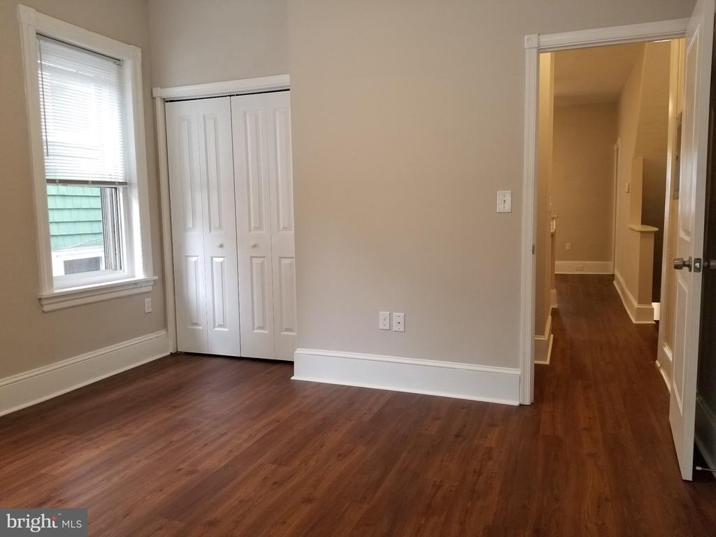 4541 MANAYUNK AVENUE