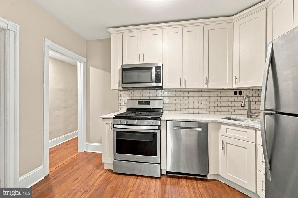 4541 MANAYUNK AVENUE