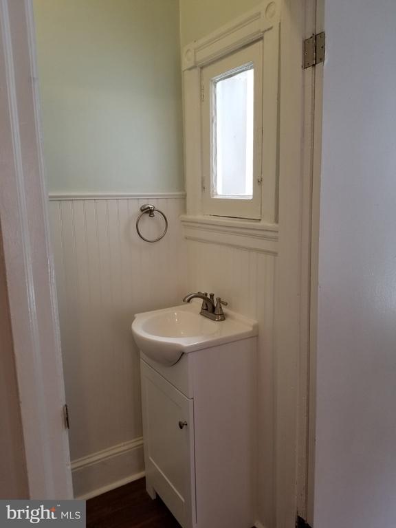 4541 MANAYUNK AVENUE