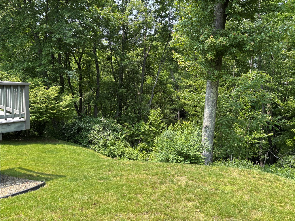 129 Lakeshore Dr