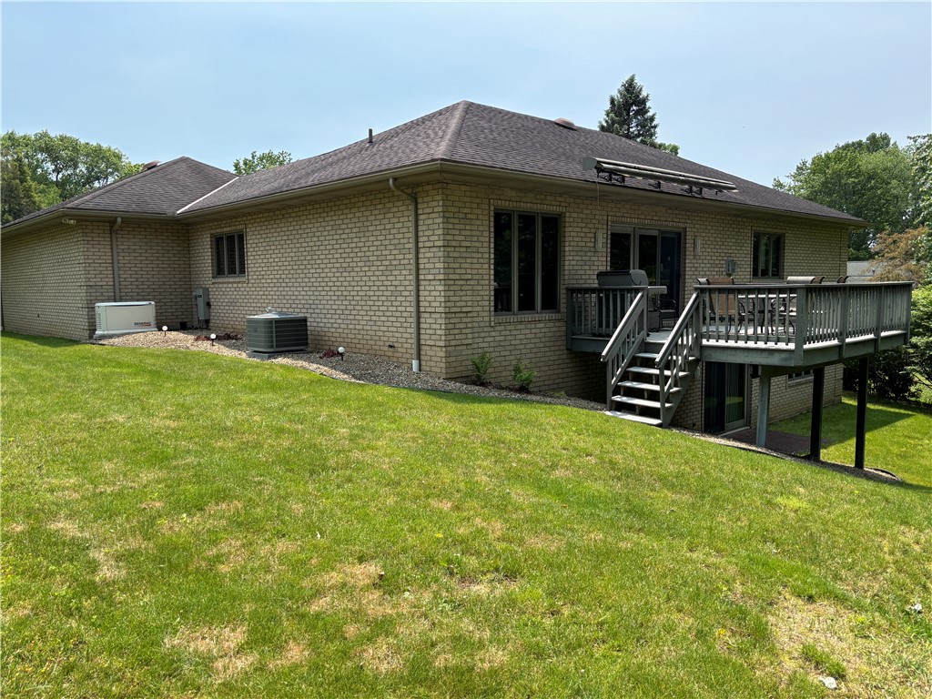 129 Lakeshore Dr