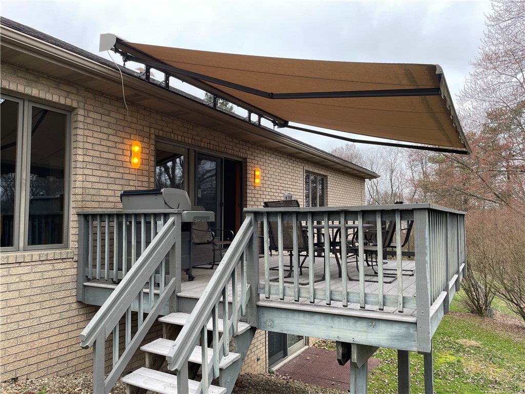 129 Lakeshore Dr