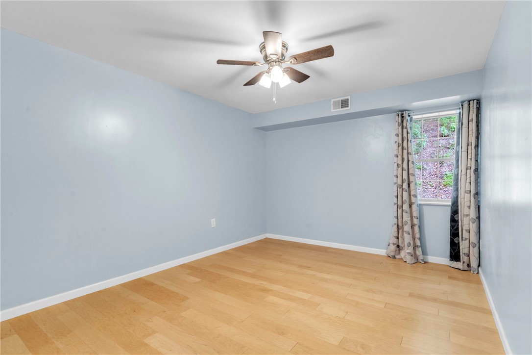 555 Sloop Road 12