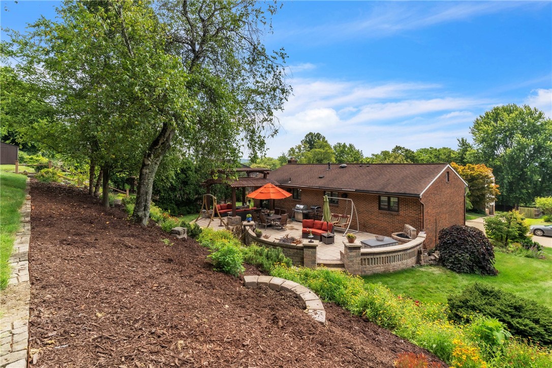 646 Ray Drive