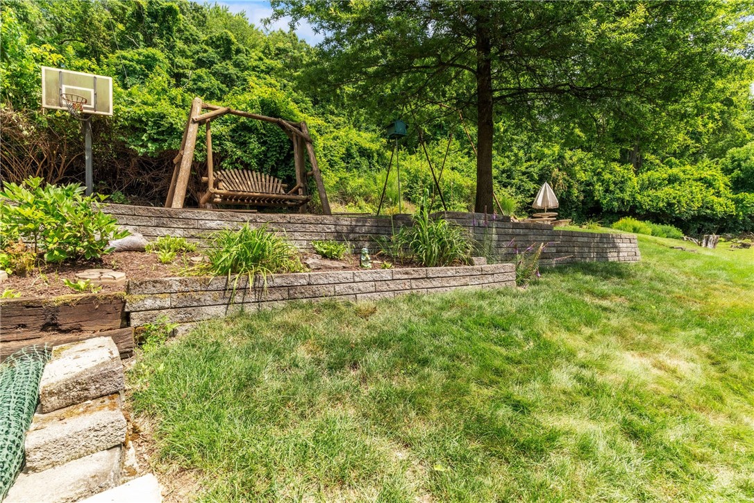 646 Ray Drive