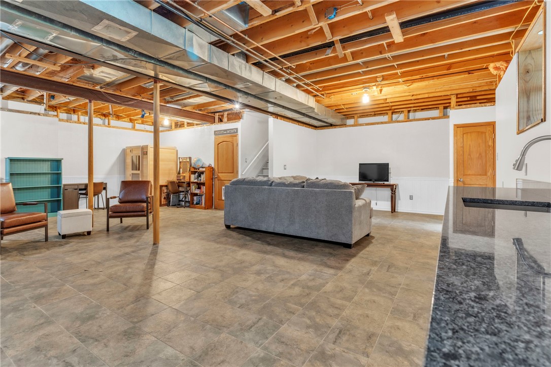 114 Franklin Oaks Drive