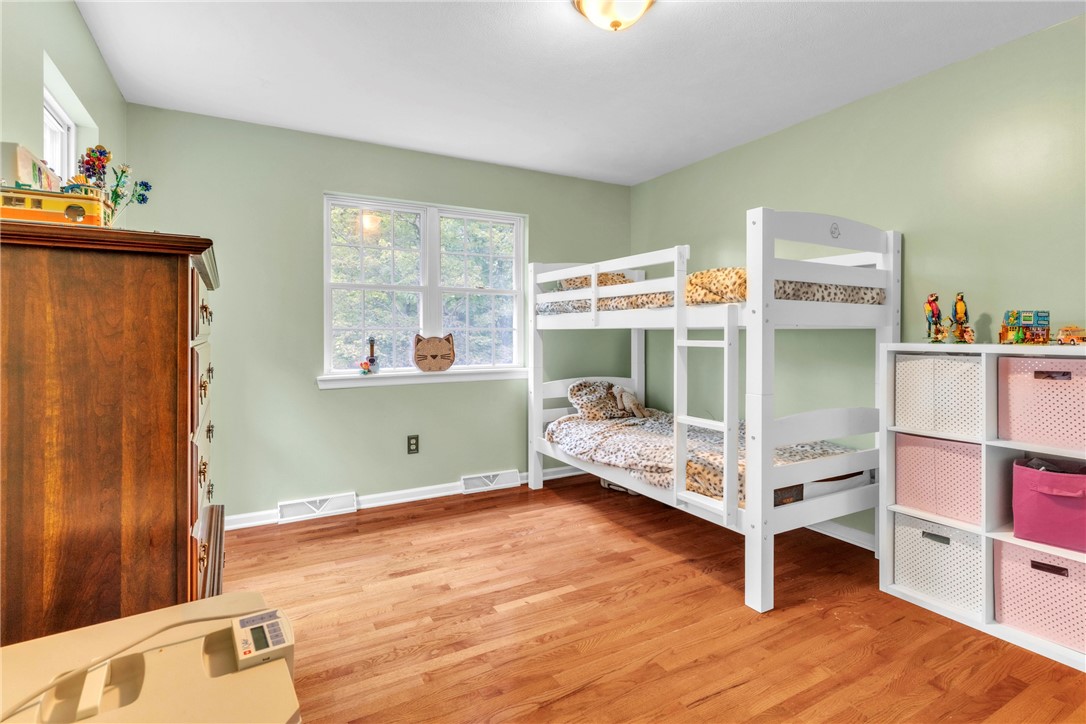 114 Franklin Oaks Drive