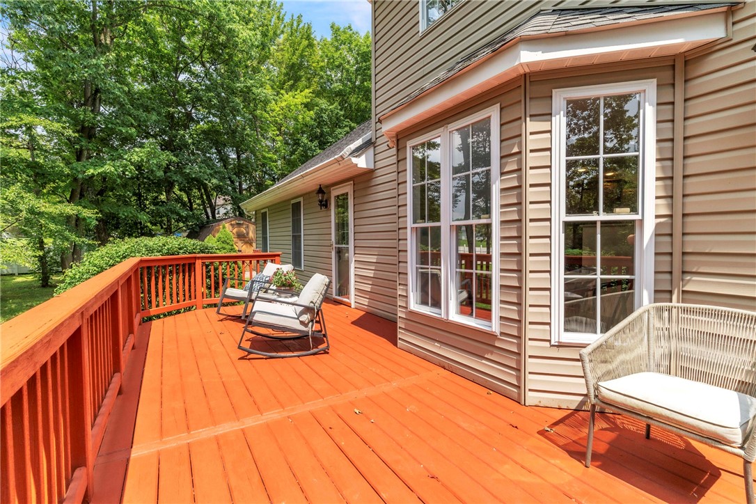 114 Franklin Oaks Drive