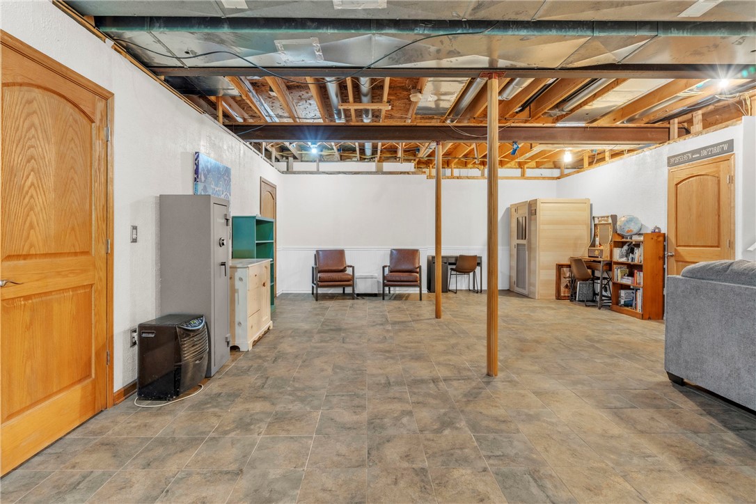 114 Franklin Oaks Drive