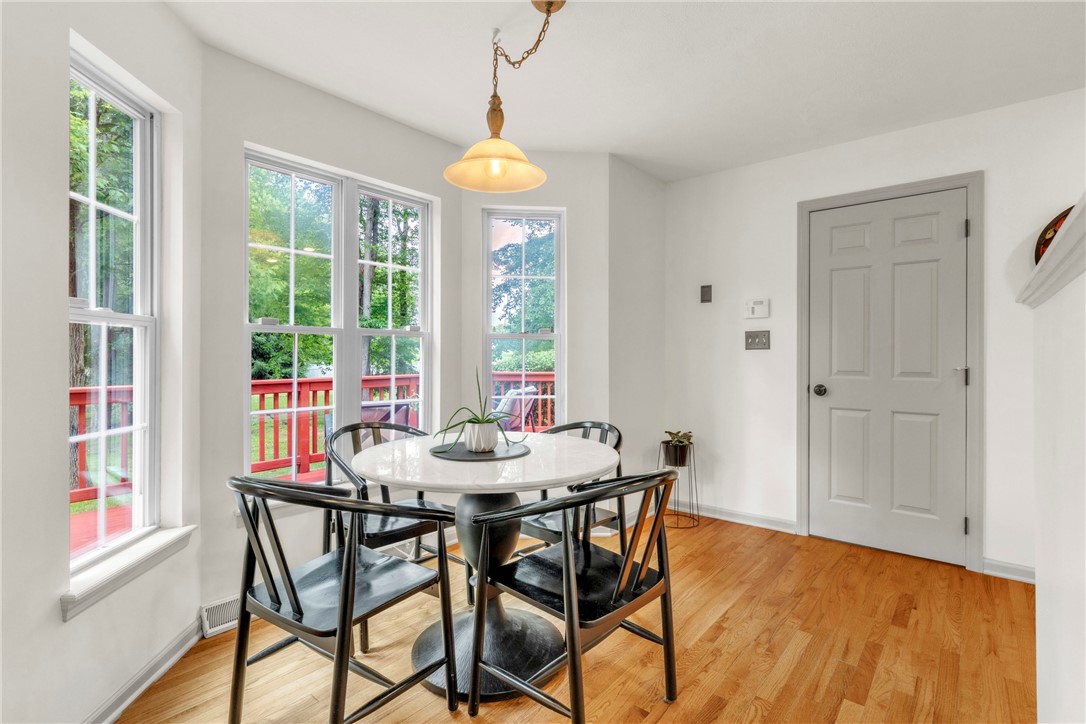 114 Franklin Oaks Drive