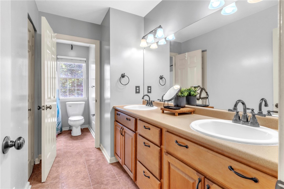 114 Franklin Oaks Drive