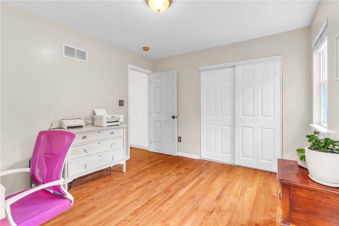 114 Franklin Oaks Drive