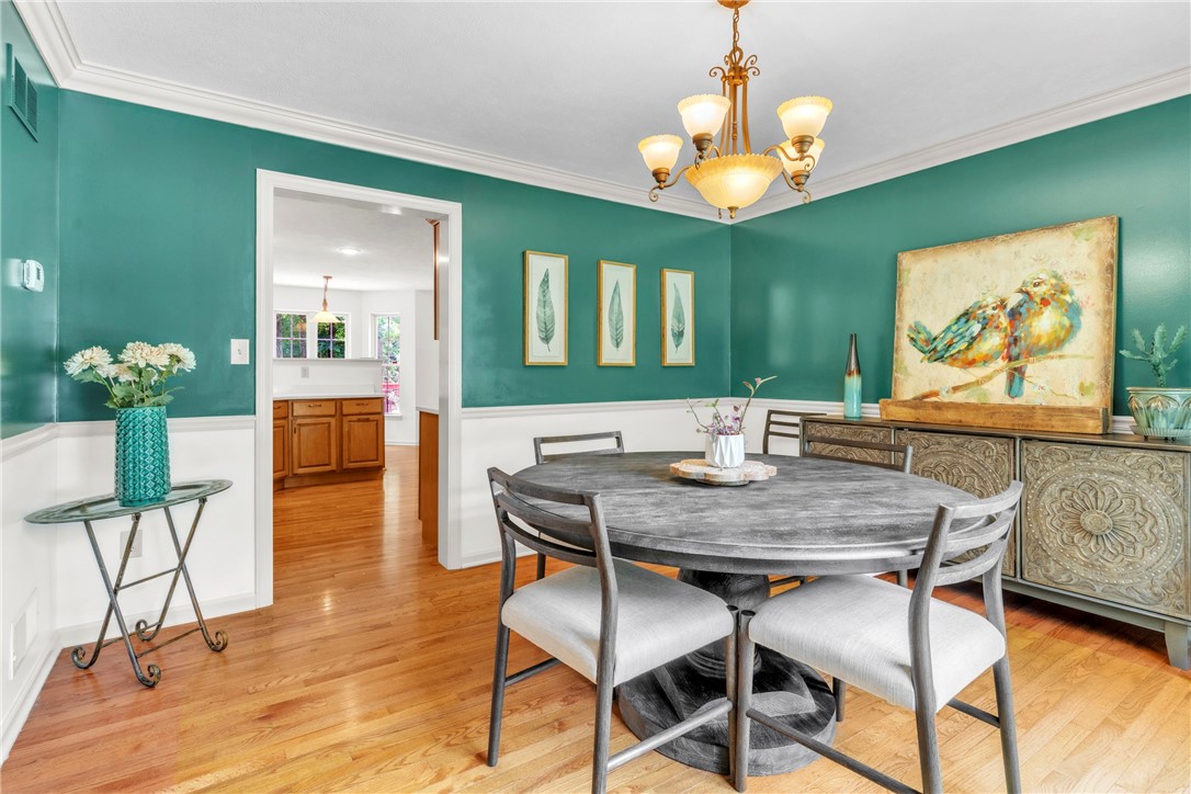 114 Franklin Oaks Drive