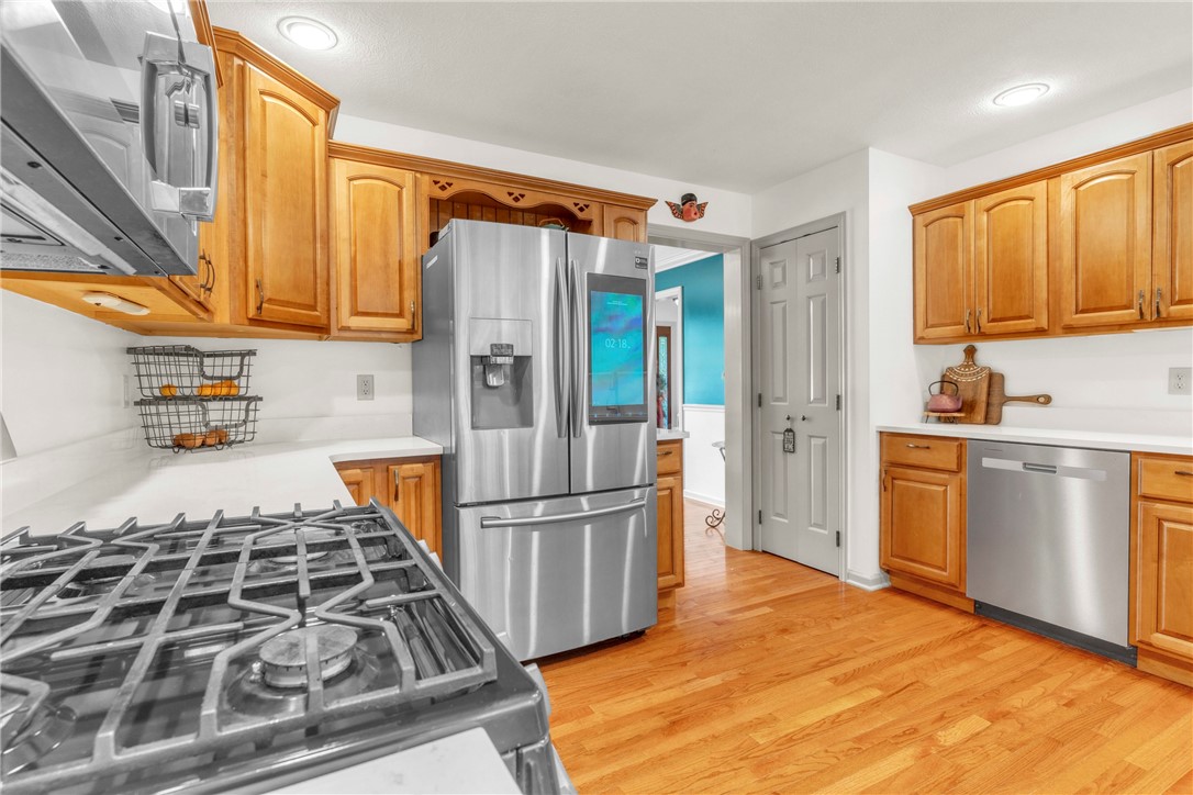 114 Franklin Oaks Drive