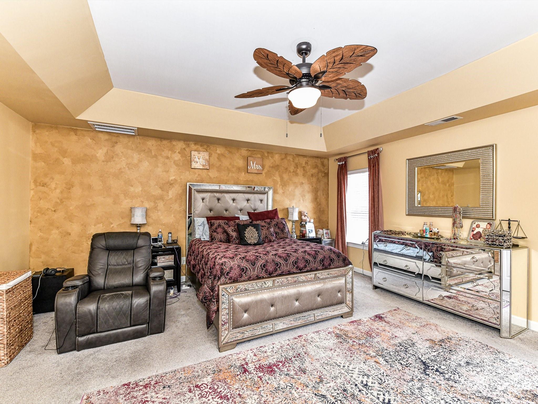 505 Clearwater Drive NW