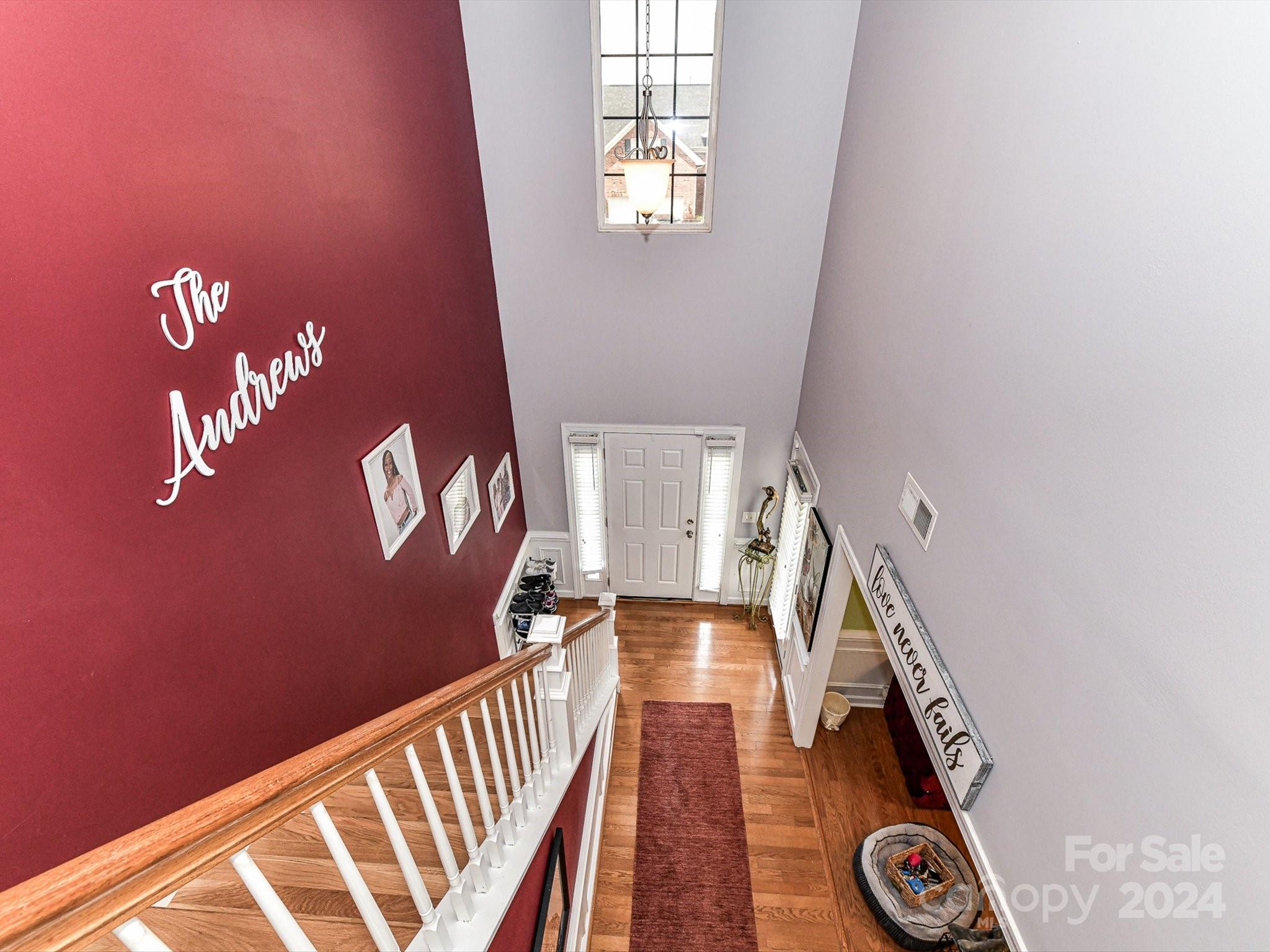 505 Clearwater Drive NW