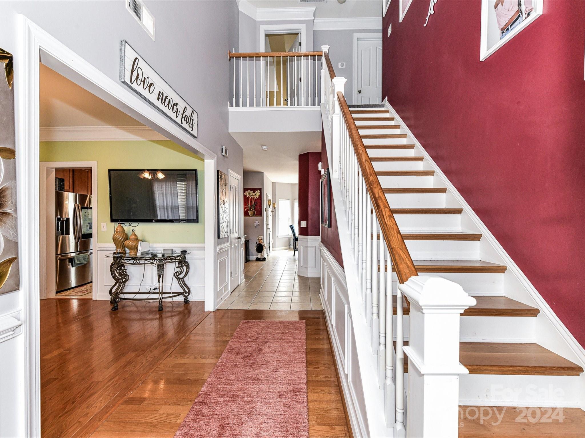 505 Clearwater Drive NW