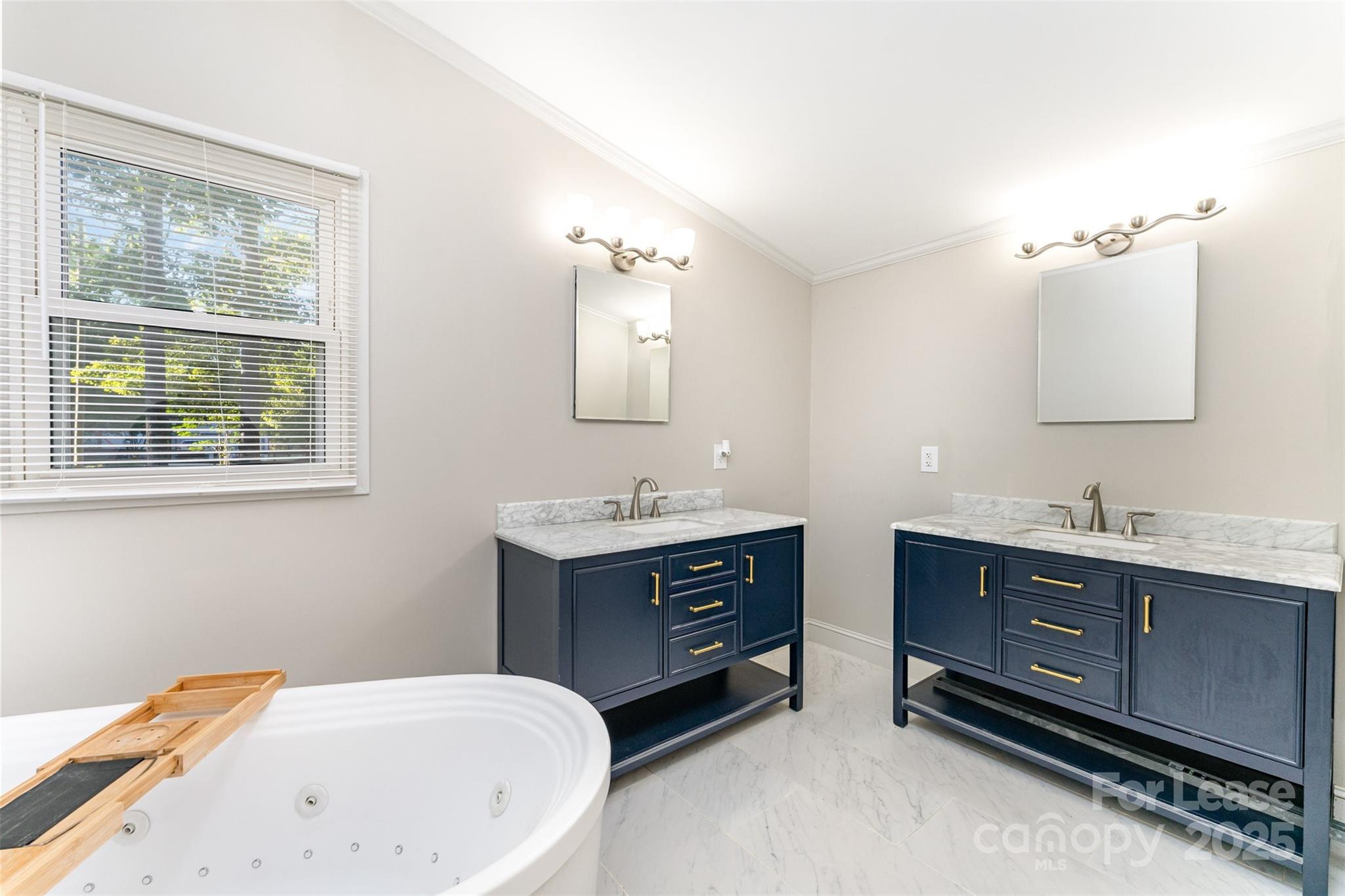 4301 Eagle Chase Drive