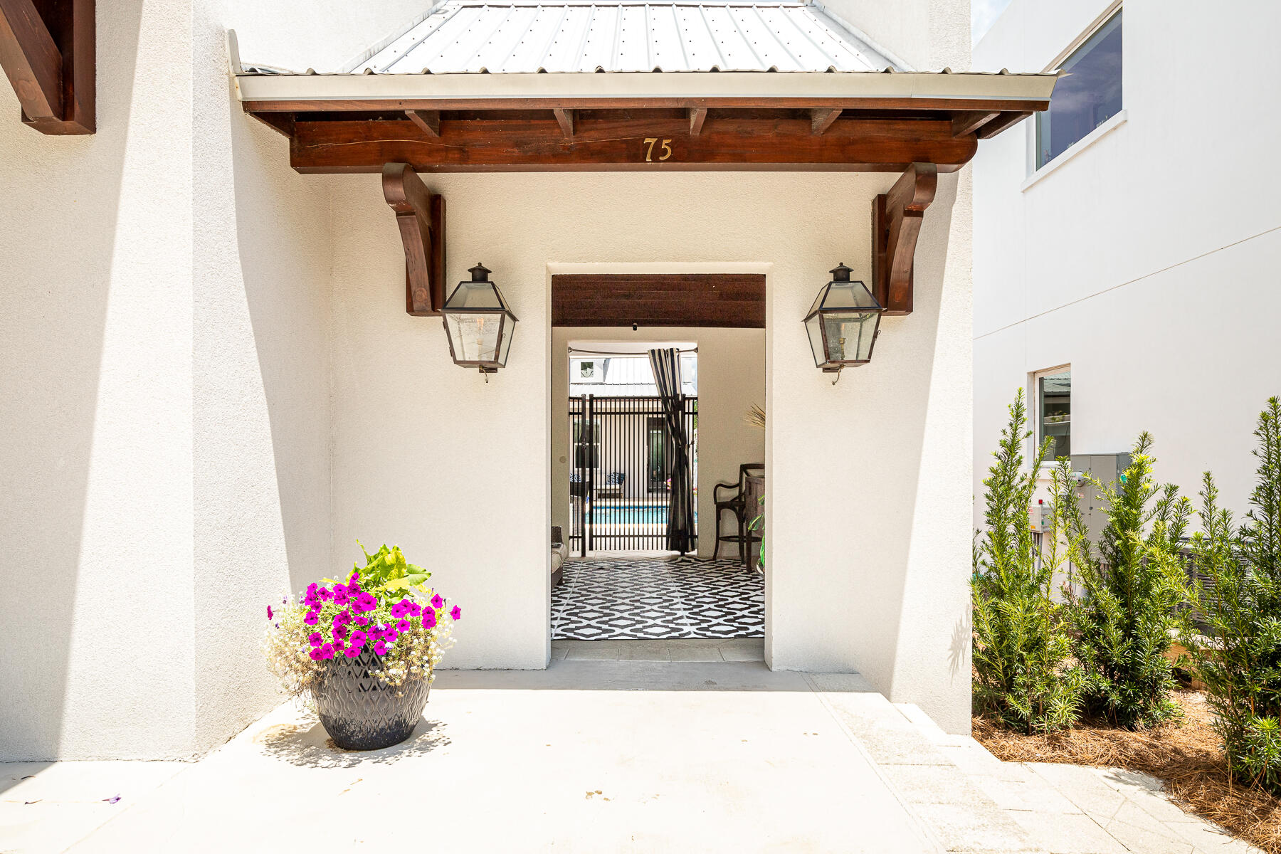 75 Barcelona Avenue