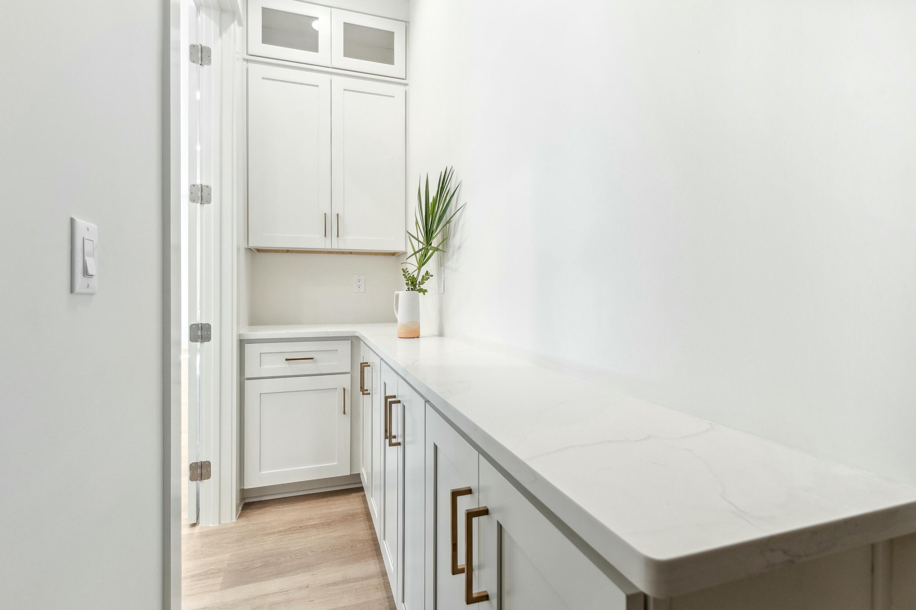 140 Barcelona Avenue