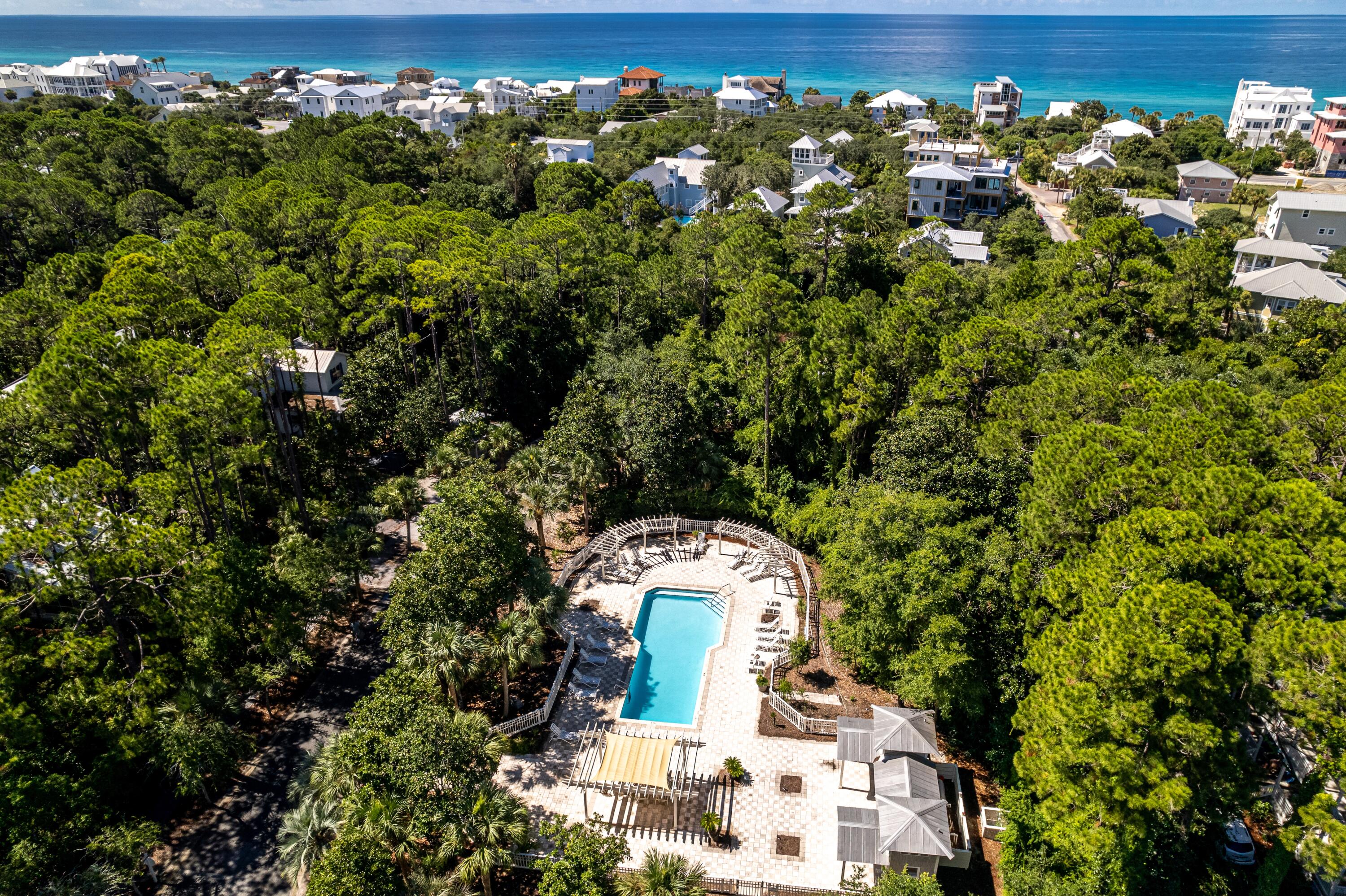 126 N Andalusia Avenue