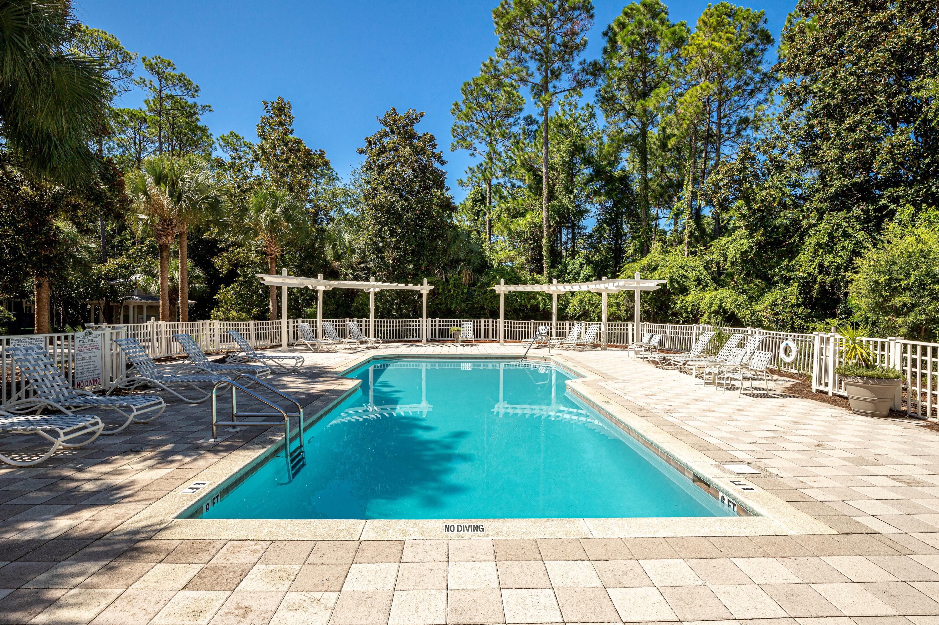 126 N Andalusia Avenue