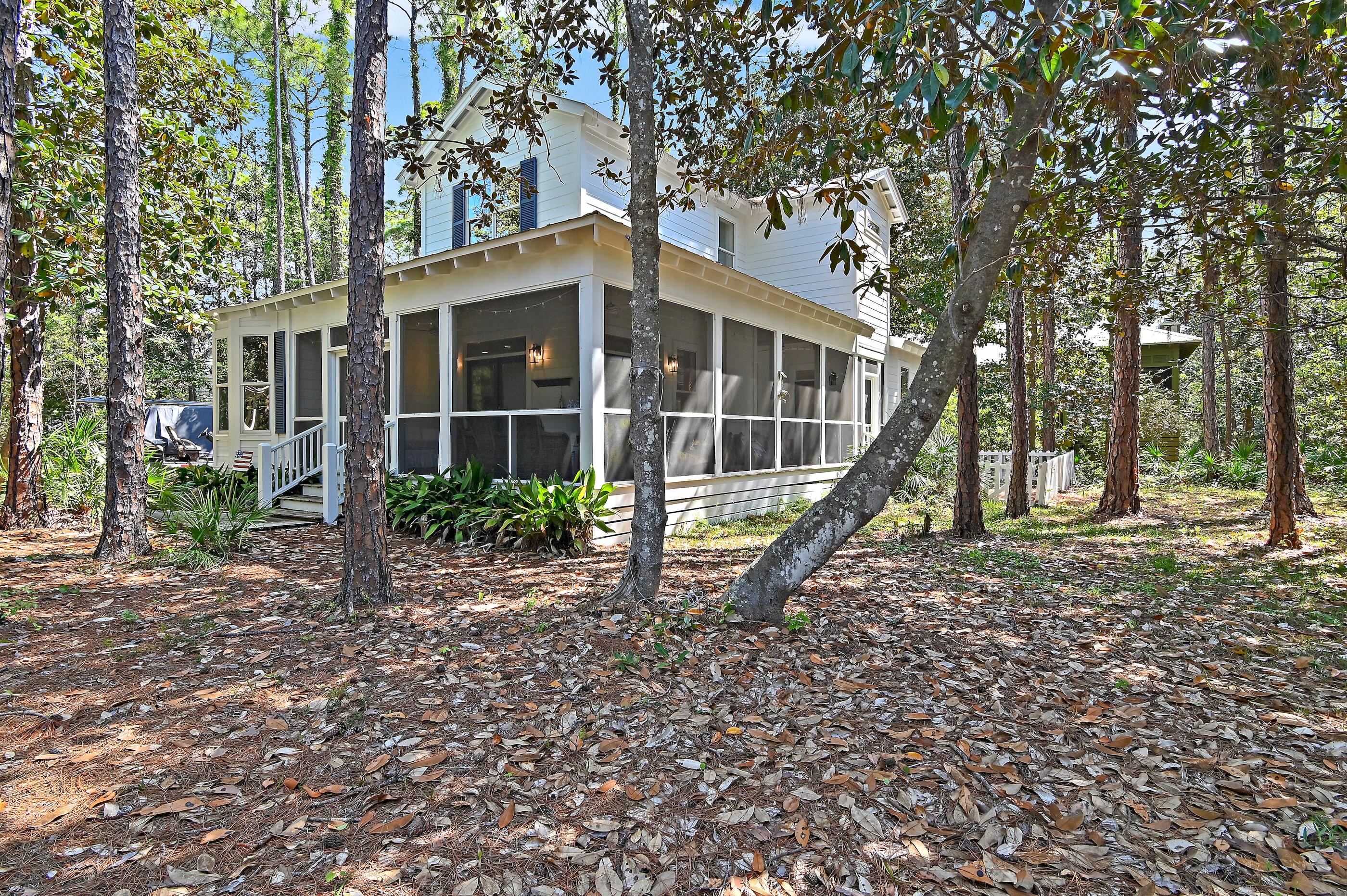 126 N Andalusia Avenue