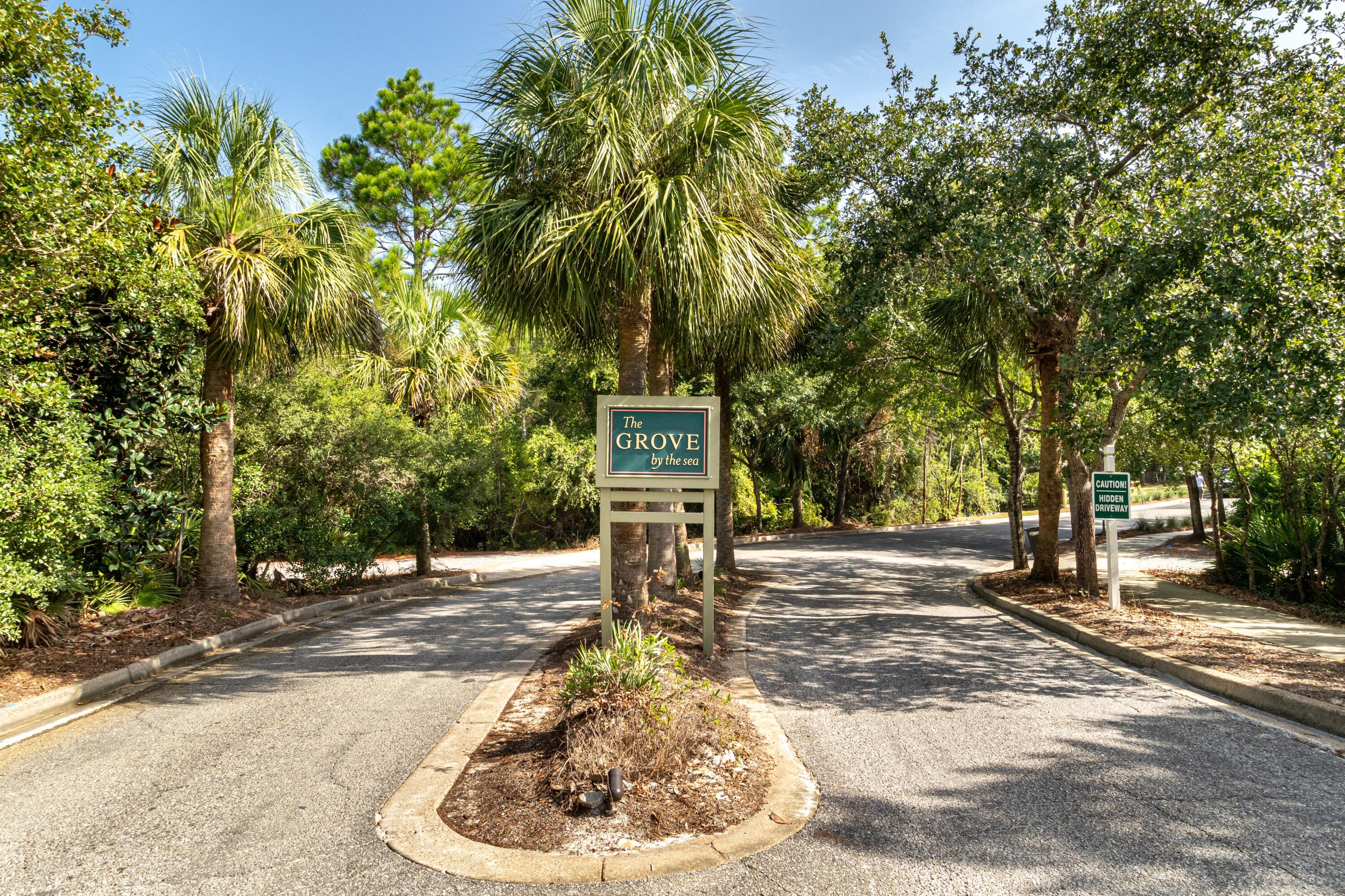 126 N Andalusia Avenue