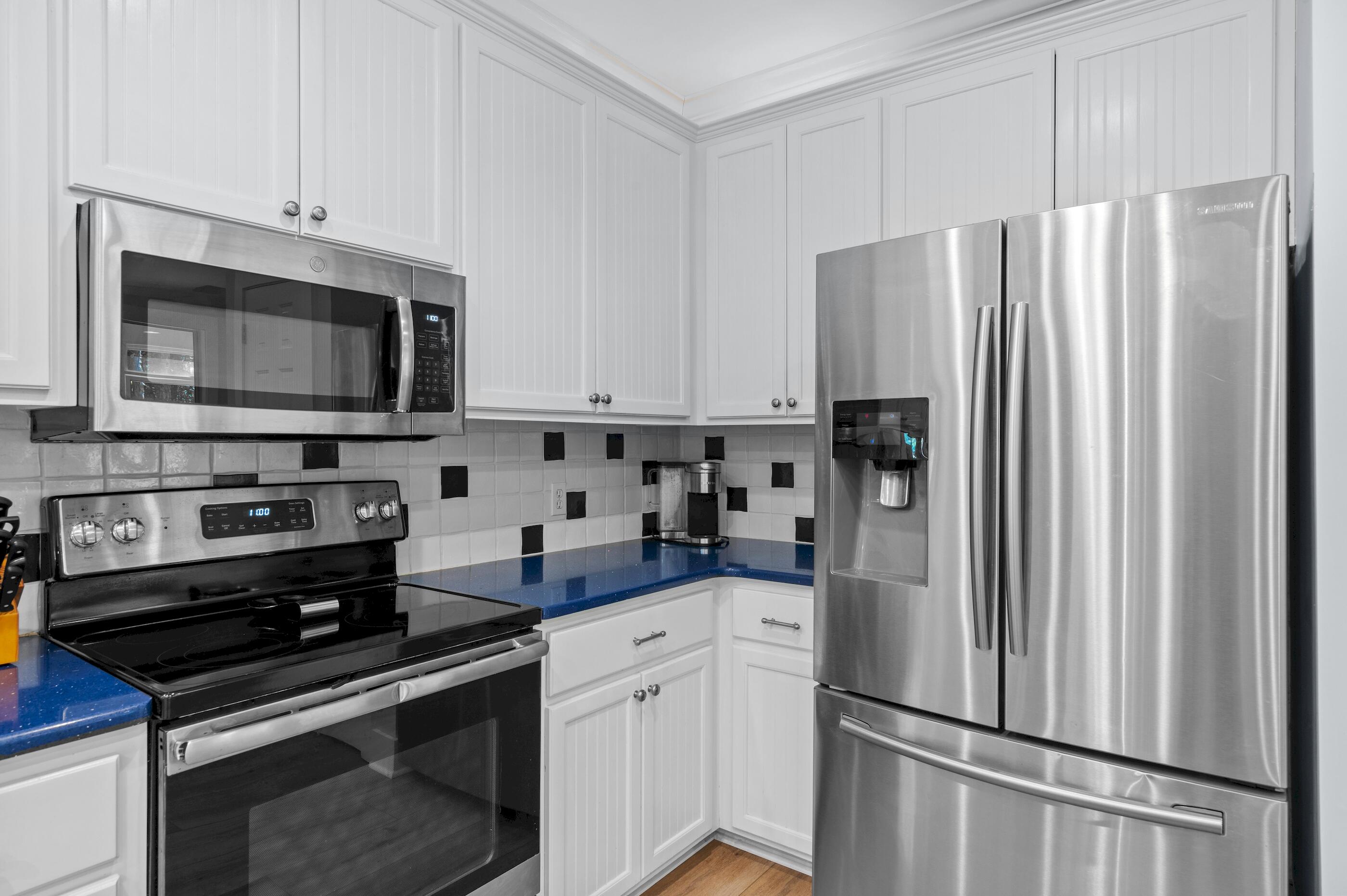 126 N Andalusia Avenue