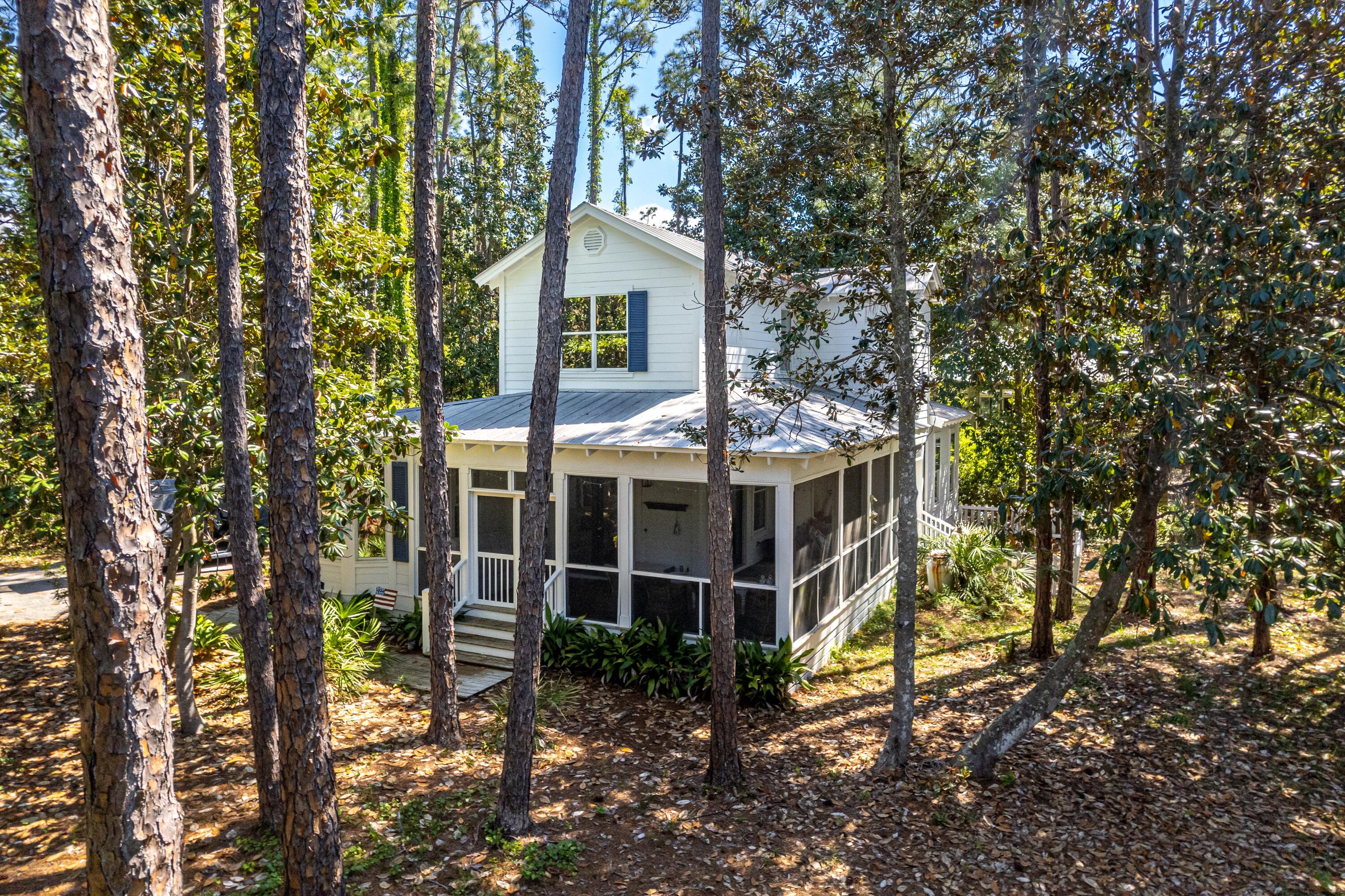 126 N Andalusia Avenue