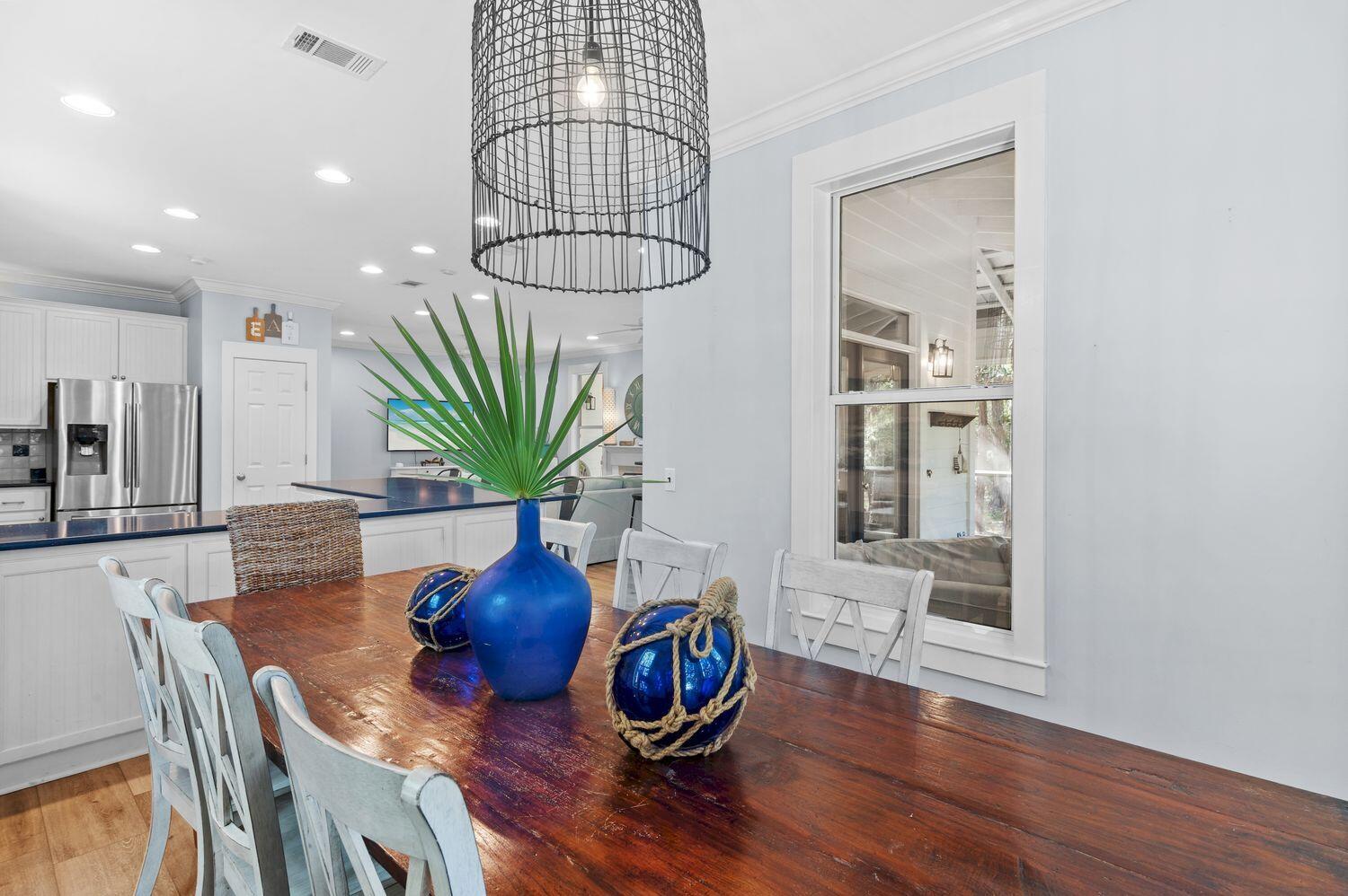 126 N Andalusia Avenue