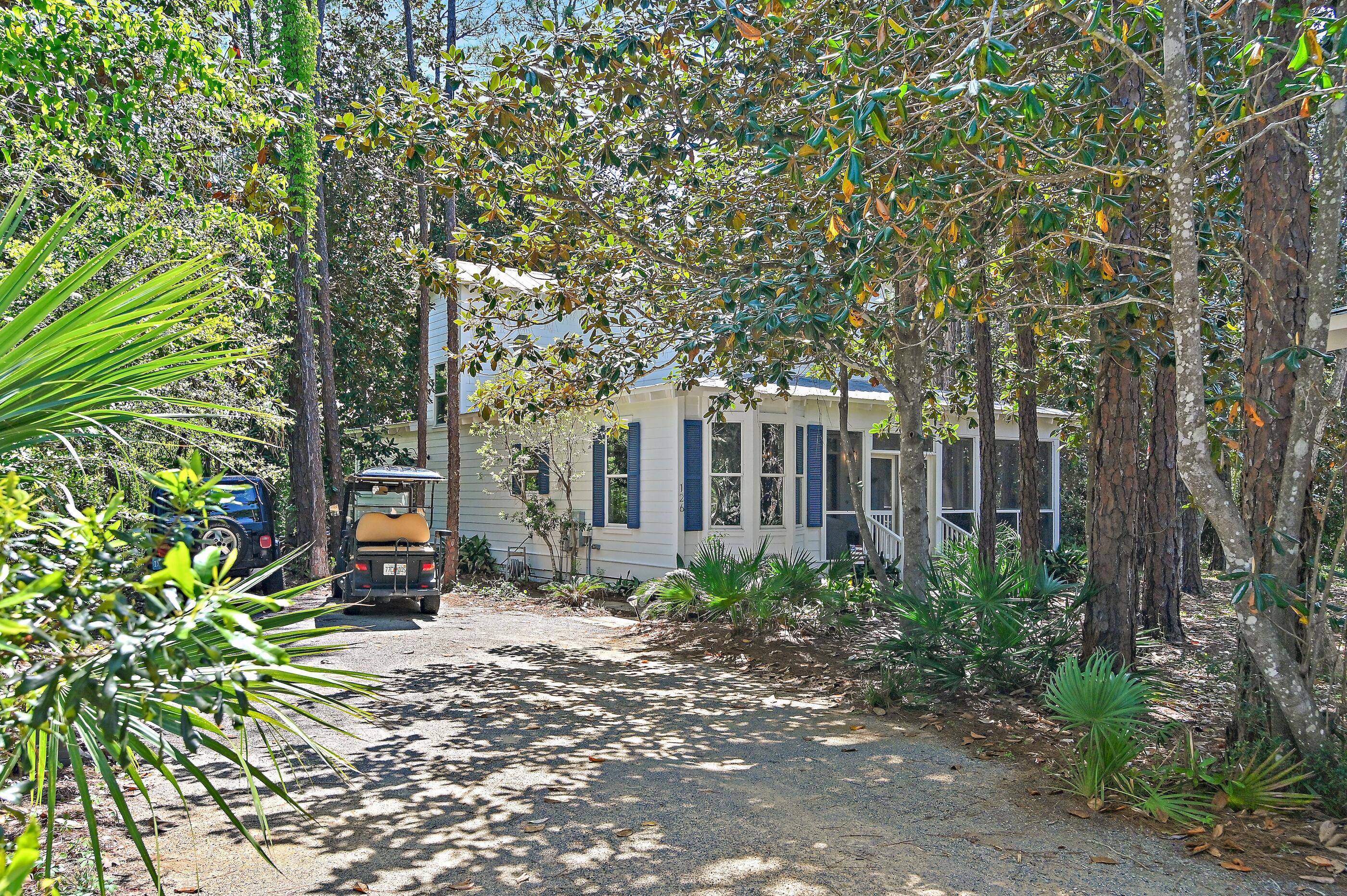 126 N Andalusia Avenue