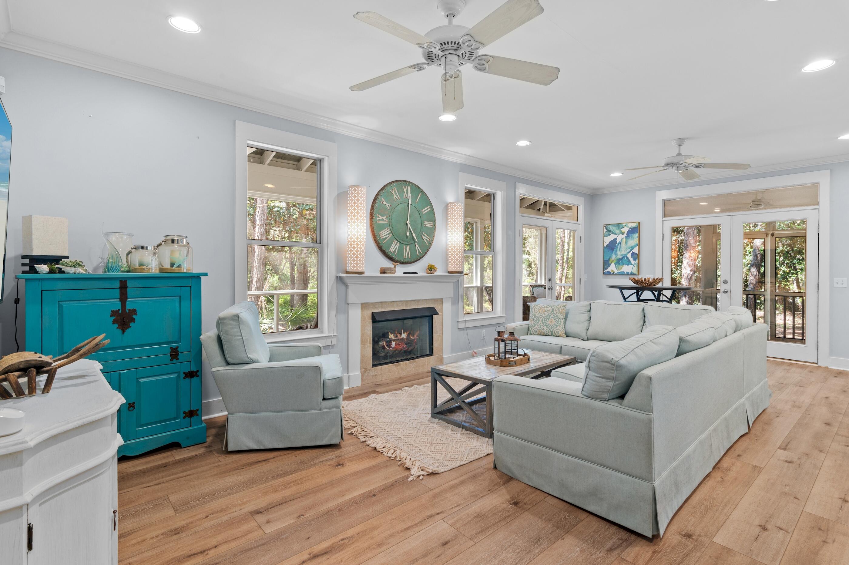 126 N Andalusia Avenue